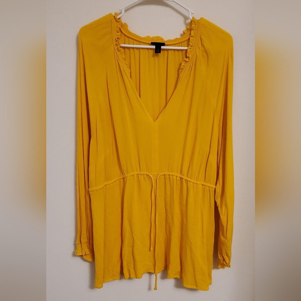 Torrid Size 2 Mustard V-Neck Blouse Peasant Cottagecore Boho Homestead Spring